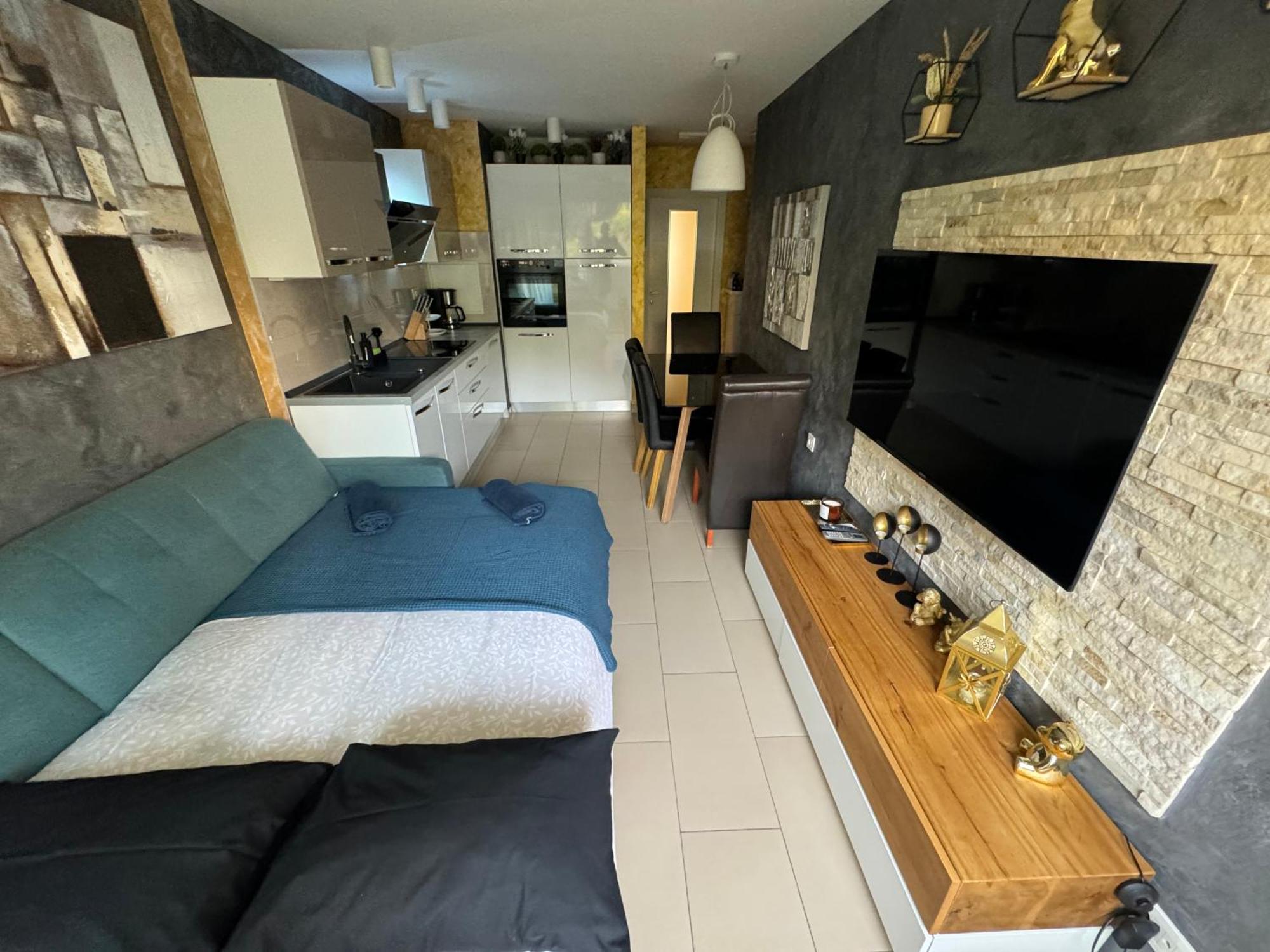 Astra With Private Parking Apartman Split
